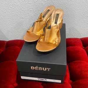 Début Peach color heels